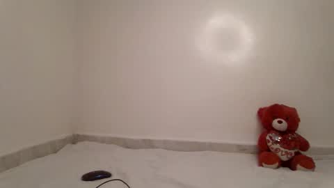 Snapshot of pretty_curvy99 chatting on May 8, 2026, 10:26 pm pretty_curvy99 online show from May 8, 2026, 10:26 pm