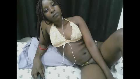 pretty online show from May 16, 2026, 12:18 am