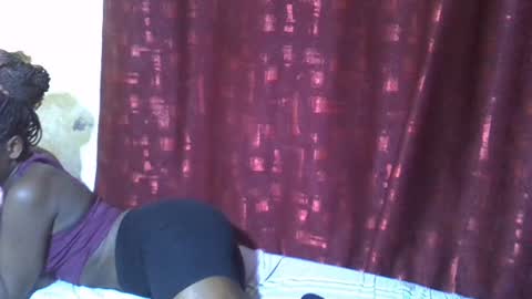Snapshot of pretty_ebby chatting on July 13, 2026, 5:27 pm pretty_ebby online show from July 13, 2026, 5:27 pm