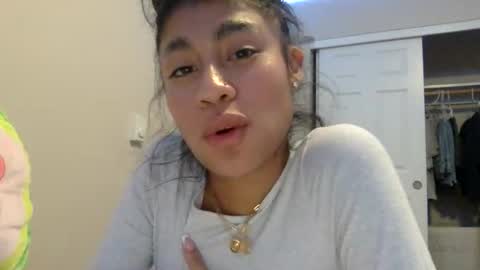 Snapshot of pretty_girl828687 chatting on January 7, 2026, 4:26 am pretty_girl828687 online show from January 7, 2026, 4:26 am