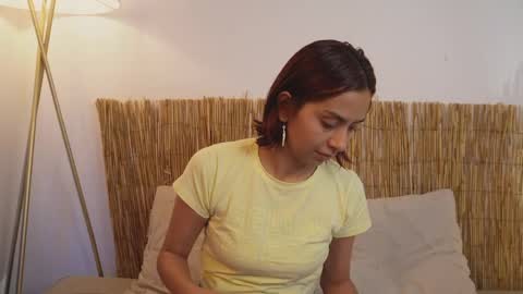 pretty_goddess online show from June 4, 2026, 8:15 pm