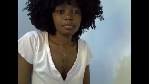 Snapshot of pretty_kelen chatting on January 17, 2025, 4:47 pm Kelen online show from January 17, 2025, 4:47 pm