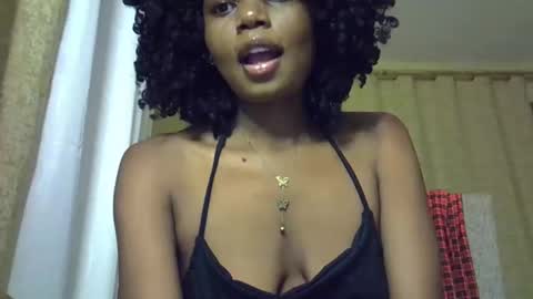 Snapshot of pretty_kelen chatting on March 7, 2025, 10:43 pm Kelen online show from March 7, 2025, 10:43 pm