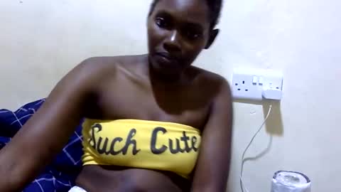 pretty_leila1 online show from May 20, 2026, 7:03 am