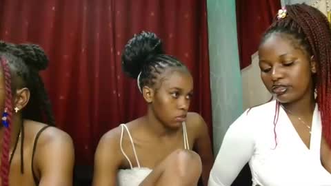 Snapshot of pretty_lioness_ chatting on February 23, 2026, 3:42 pm Pretty online show from February 23, 2026, 3:42 pm