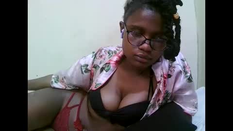 Snapshot of pretty_mellan chatting on January 31, 2025, 5:51 am pretty_mellan online show from January 31, 2025, 5:51 am