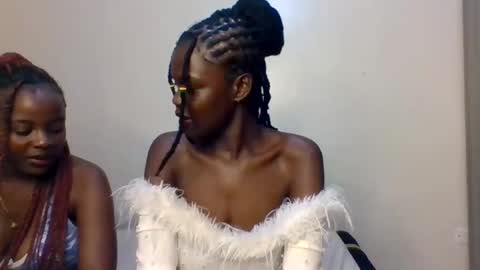 Snapshot of pretty_naya chatting on November 13, 2025, 6:51 pm naya online show from November 13, 2025, 6:51 pm