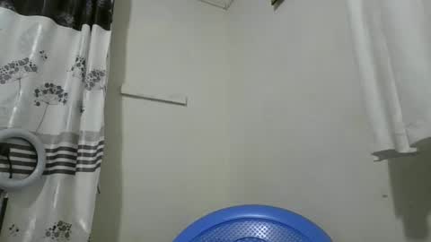 Snapshot of pretty_petite_ebony chatting on November 17, 2025, 9:31 pm pretty_petite_ebony online show from November 17, 2025, 9:31 pm