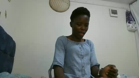 Snapshot of pretty_petite_ebony chatting on November 22, 2025, 9:58 pm pretty_petite_ebony online show from November 22, 2025, 9:58 pm