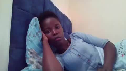 Snapshot of pretty_petite_ebony chatting on November 23, 2025, 2:17 pm pretty_petite_ebony online show from November 23, 2025, 2:17 pm