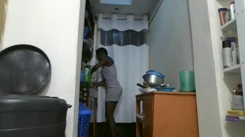 Snapshot of pretty_petite_ebony chatting on November 24, 2025, 6:57 am pretty_petite_ebony online show from November 24, 2025, 6:57 am