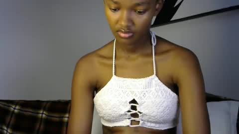 Snapshot of pretty_queennie chatting on May 15, 2026, 2:57 pm Pretty doll online show from May 15, 2026, 2:57 pm