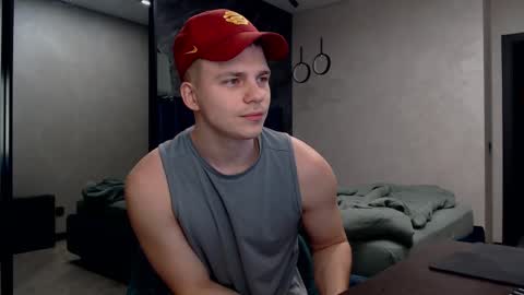 Snapshot of pretty_sweety chatting on March 7, 2025, 3:40 am Justin online show from March 7, 2025, 3:40 am