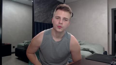 Snapshot of pretty_sweety chatting on December 1, 2025, 4:12 pm Justin online show from December 1, 2025, 4:12 pm