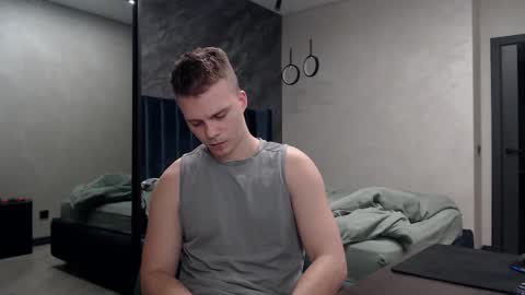 Snapshot of pretty_sweety chatting on December 2, 2025, 5:08 pm Justin online show from December 2, 2025, 5:08 pm