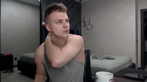 Snapshot of pretty_sweety chatting on August 2, 2026, 11:14 pm Justin online show from August 2, 2026, 11:14 pm