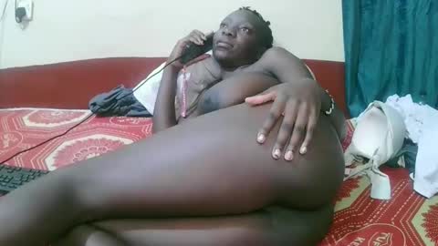 Snapshot of pretty_tiffany1 chatting on December 3, 2025, 6:32 am pretty_tiffany1 online show from December 3, 2025, 6:32 am