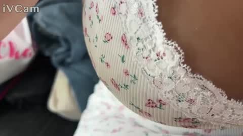 Snapshot of prettyasian123 chatting on January 27, 2025, 1:37 am Jam online show from January 27, 2025, 1:37 am