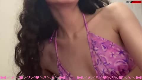 Snapshot of prettybabybrat chatting on October 19, 2025, 12:39 pm Baby Brat online show from October 19, 2025, 12:39 pm