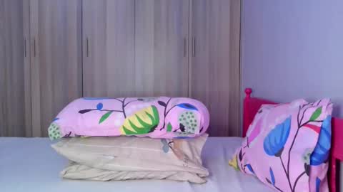 prettybigclit_ebony online show from October 20, 2025, 9:54 am