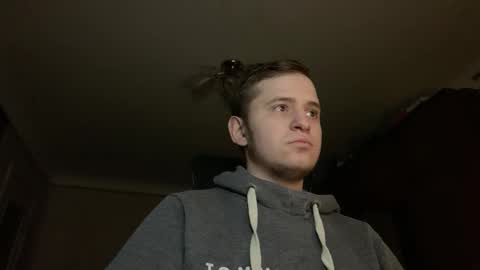 prettyboyhot01 online show from January 22, 2025, 6:52 am