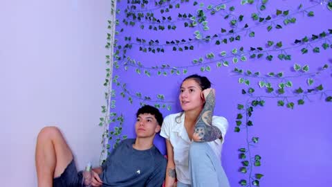 Snapshot of prettybunnies08 chatting on February 6, 2025, 5:25 am Enzo Denis online show from February 6, 2025, 5:25 am