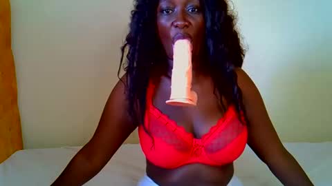 Snapshot of prettycandy0 chatting on April 5, 2026, 6:32 am prettycandy0 online show from April 5, 2026, 6:32 am