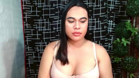 prettydiannara online show from October 12, 2025, 11:20 am