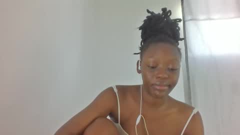 prettydollk_dons online show from April 1, 2026, 9:32 am