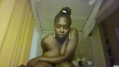 prettydulce online show from March 10, 2026, 1:27 pm