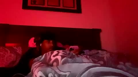 prettyfacefemale online show from October 15, 2025, 8:58 am