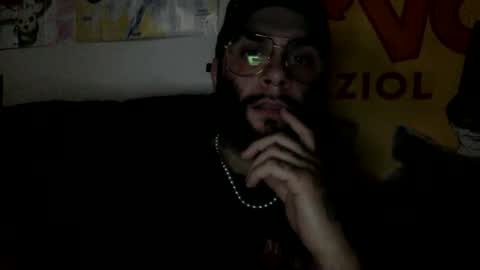 Snapshot of prettyglazed chatting on November 9, 2025, 2:54 am prettyglazed online show from November 9, 2025, 2:54 am