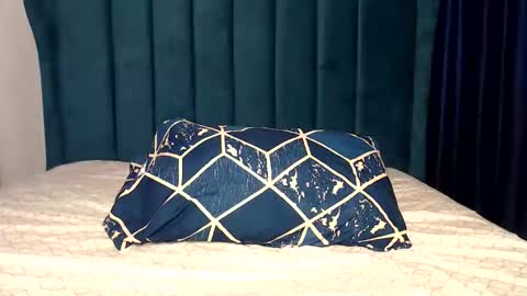 Mary online show from November 1, 2025, 6:48 am