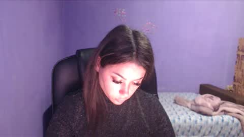 prettyjulliette online show from February 1, 2025, 2:45 pm