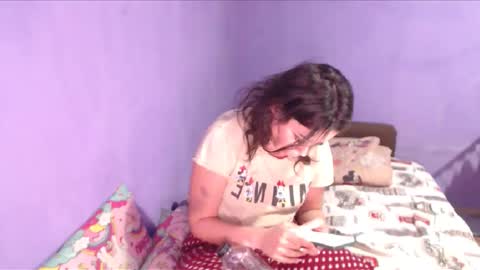 prettyjulliette online show from March 3, 2025, 5:39 pm