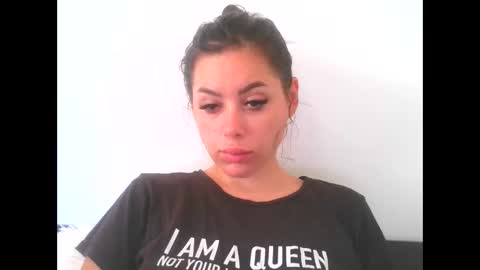 prettyjulliette online show from September 14, 2025, 11:53 am