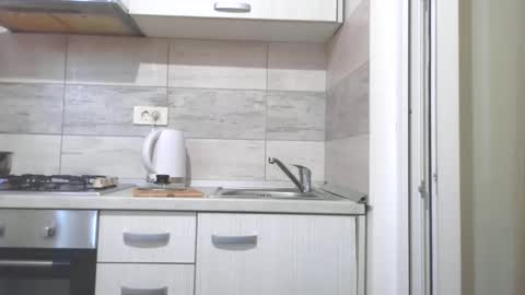 Snapshot of prettyjulliette chatting on January 15, 2026, 1:48 pm prettyjulliette online show from January 15, 2026, 1:48 pm