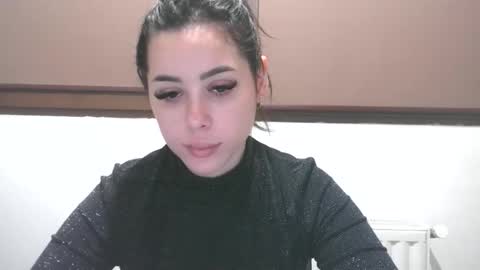 Snapshot of prettyjulliette chatting on January 18, 2026, 4:00 pm prettyjulliette online show from January 18, 2026, 4:00 pm