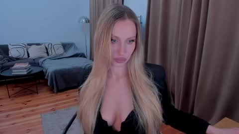 Snapshot of prettyk1ller chatting on April 19, 2026, 11:29 pm Eva online show from April 19, 2026, 11:29 pm