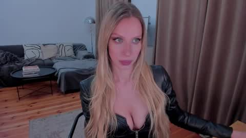 Snapshot of prettyk1ller chatting on May 14, 2026, 11:22 pm Eva online show from May 14, 2026, 11:22 pm