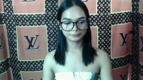 prettykhelcy online show from February 7, 2026, 2:04 am