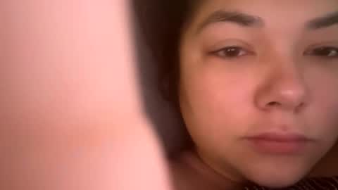 prettylatinamomma01 online show from November 29, 2025, 4:32 pm