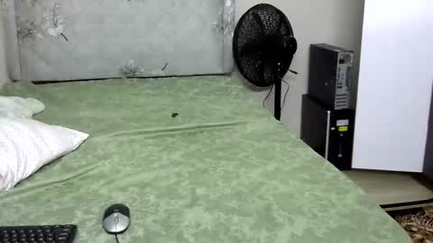 Prettylemmy online show from October 11, 2025, 6:45 am