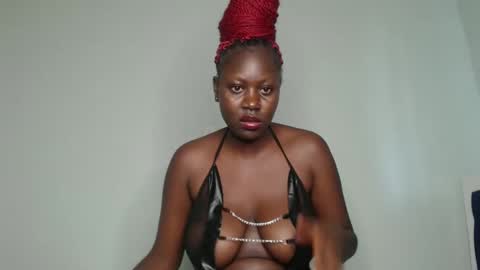 Lizzy online show from January 8, 2025, 12:05 pm