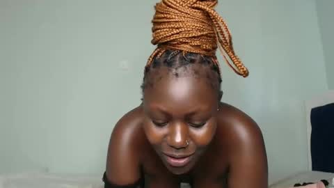 Lizzy online show from January 21, 2025, 8:08 am