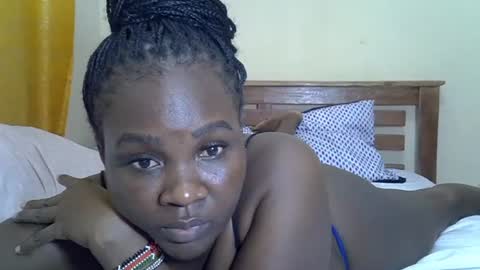 Snapshot of prettyliz30 chatting on June 28, 2026, 5:52 pm LILIAN online show from June 28, 2026, 5:52 pm