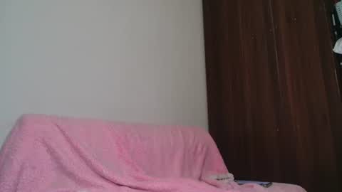 Snapshot of prettyme28 chatting on March 19, 2026, 6:23 pm prettyme28 online show from March 19, 2026, 6:23 pm