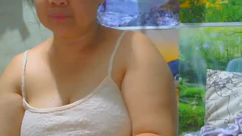 Snapshot of prettynhing chatting on January 6, 2026, 12:31 pm Nhing online show from January 6, 2026, 12:31 pm