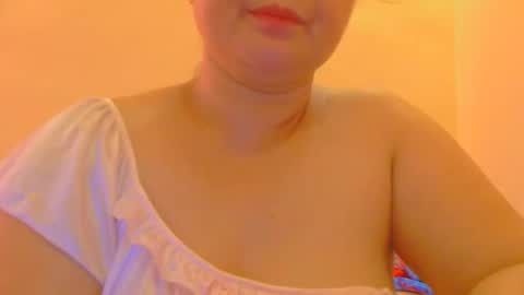 Snapshot of prettynhing chatting on February 21, 2026, 4:46 am Nhing online show from February 21, 2026, 4:46 am