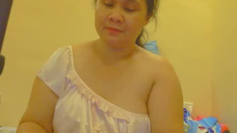 Snapshot of prettynhing chatting on February 21, 2026, 5:14 pm Nhing online show from February 21, 2026, 5:14 pm